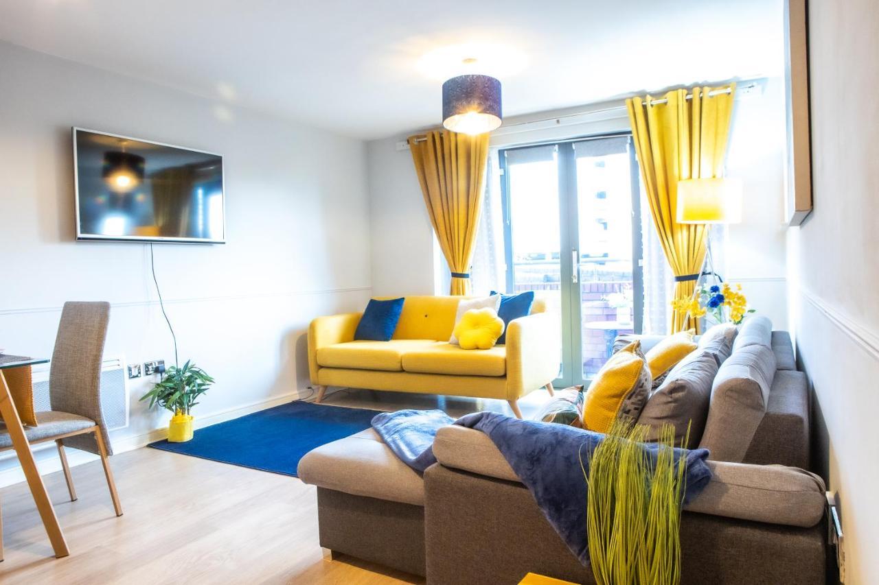 Newly Furnished Appartment Near Train Station Wolverhampton Bagian luar foto