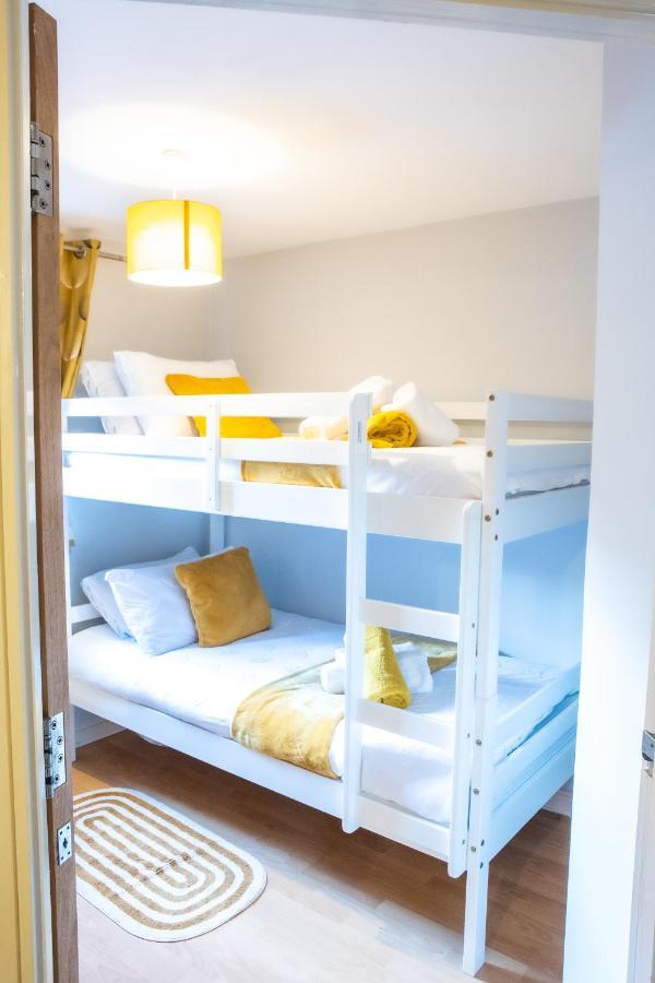 Newly Furnished Appartment Near Train Station Wolverhampton Bagian luar foto